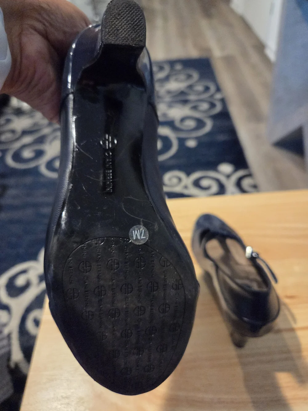 Giani Bernini Navy Patent T-Strap Heels